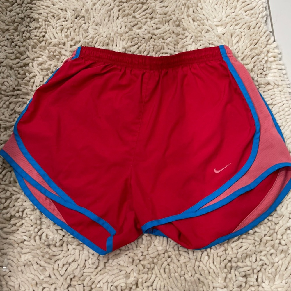 Nike shorts !